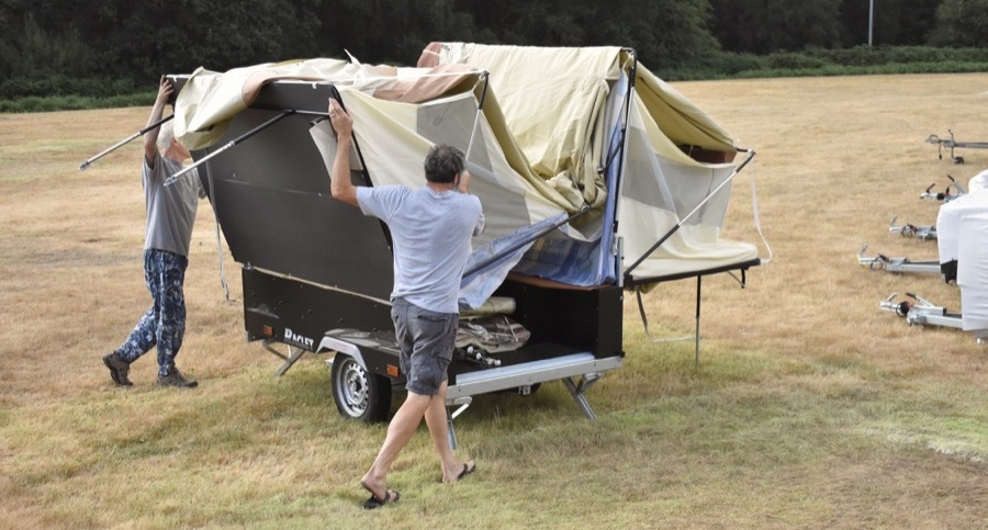 Folding the Raclet Safari trailer tent
